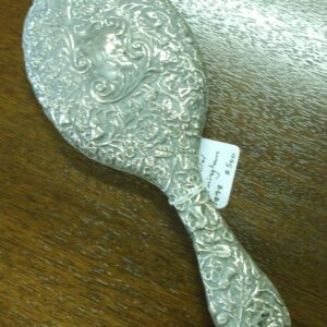 HMSS repousse hand mirror Birmingham 1898