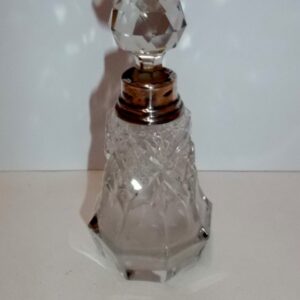 Sterling silver lidded crystal perfume bottle. Horton and Allday Birmingham1910