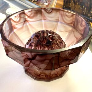 Davidson amethyst cloud glass vase with frog UK circa 1920