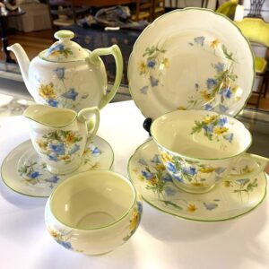 Royal Doulton 'Flora' tea setting for one circa 1930