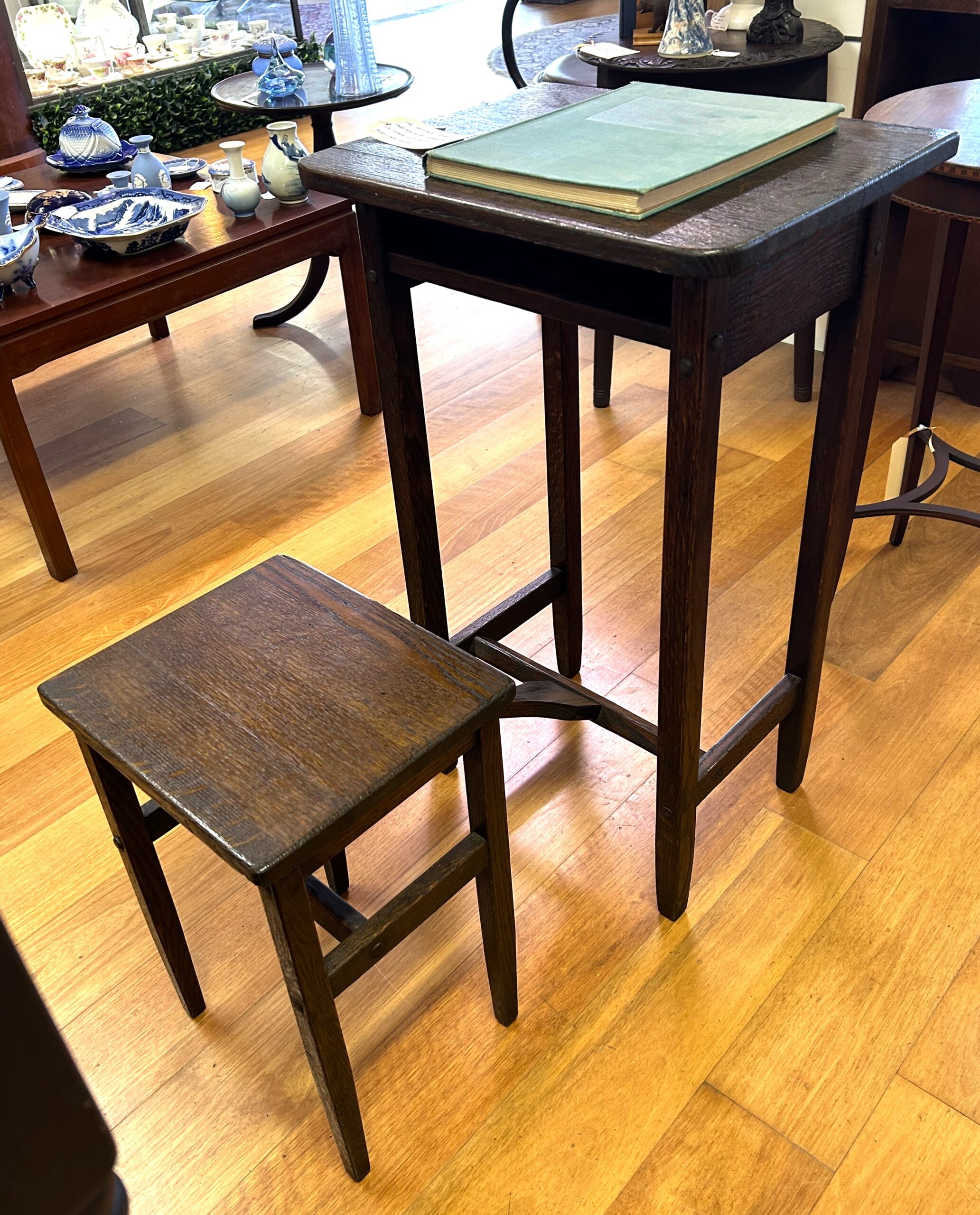 Oak ‘ BETUMAL’ telephone stand/ small desk by HT Cushman Manufacturing Co, Vermont USA circa 1915 Maker’s mark attached